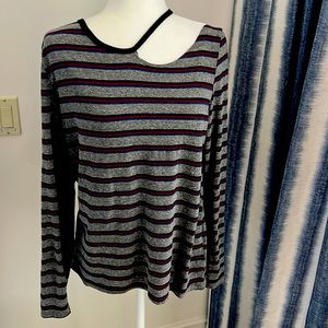 Pam & Gela Long Sleeve Top Size L